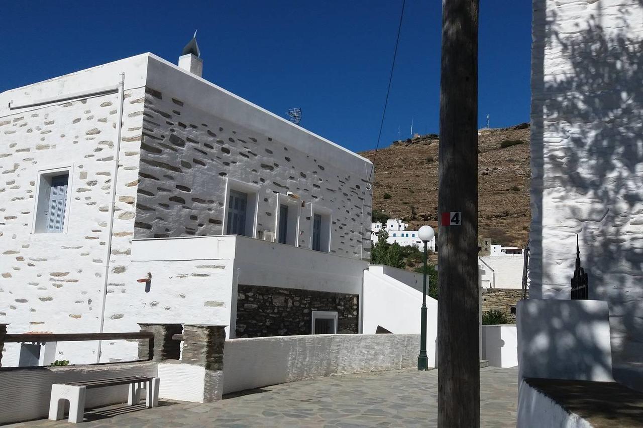 "Aura" Apt In Stone Tower 1690 • Andros Aidonia  Εξωτερικό φωτογραφία