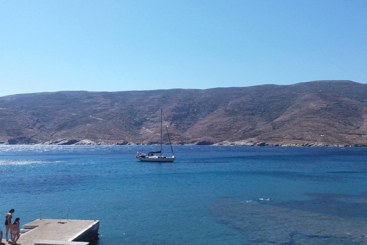 "Aura" Apt In Stone Tower 1690 • Andros Aidonia  Εξωτερικό φωτογραφία
