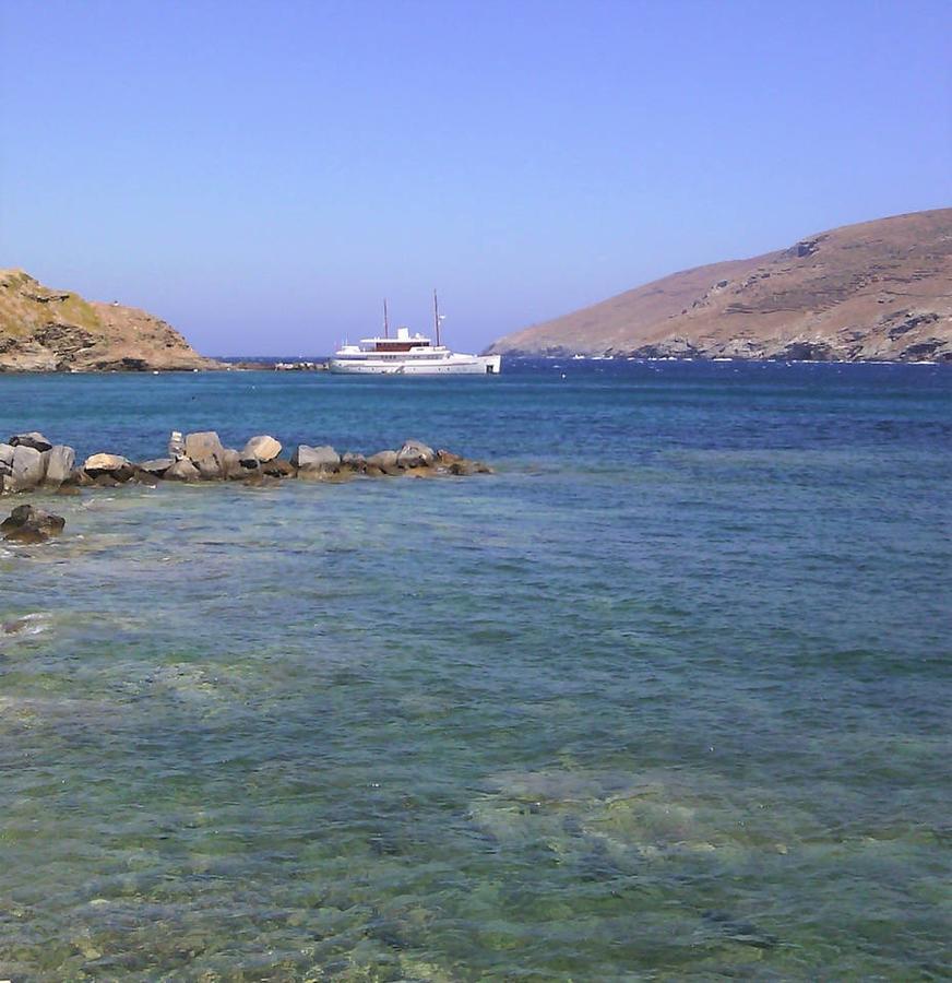 "Aura" Apt In Stone Tower 1690 • Andros Aidonia  Εξωτερικό φωτογραφία